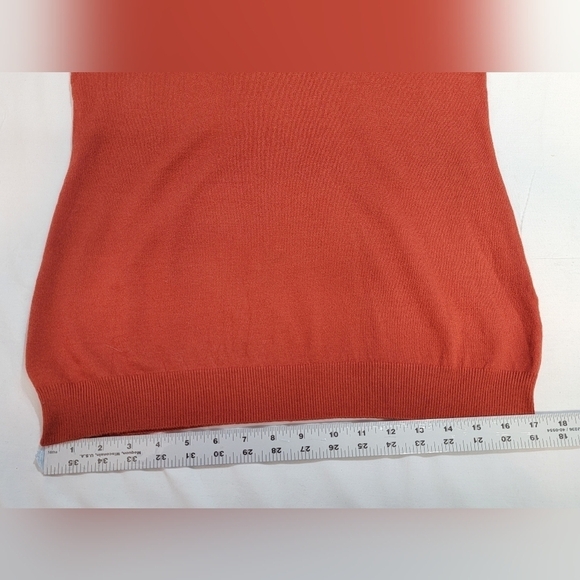 Love Ellie Mia Back Detail V-Neck Sweater Burnt Orange Women's Size Medium - Picture 9 of 11